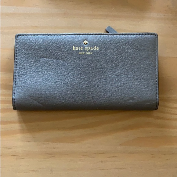 Kate Spade Wallet: Cobble Hill Haregray (026) - Picture 4 of 5